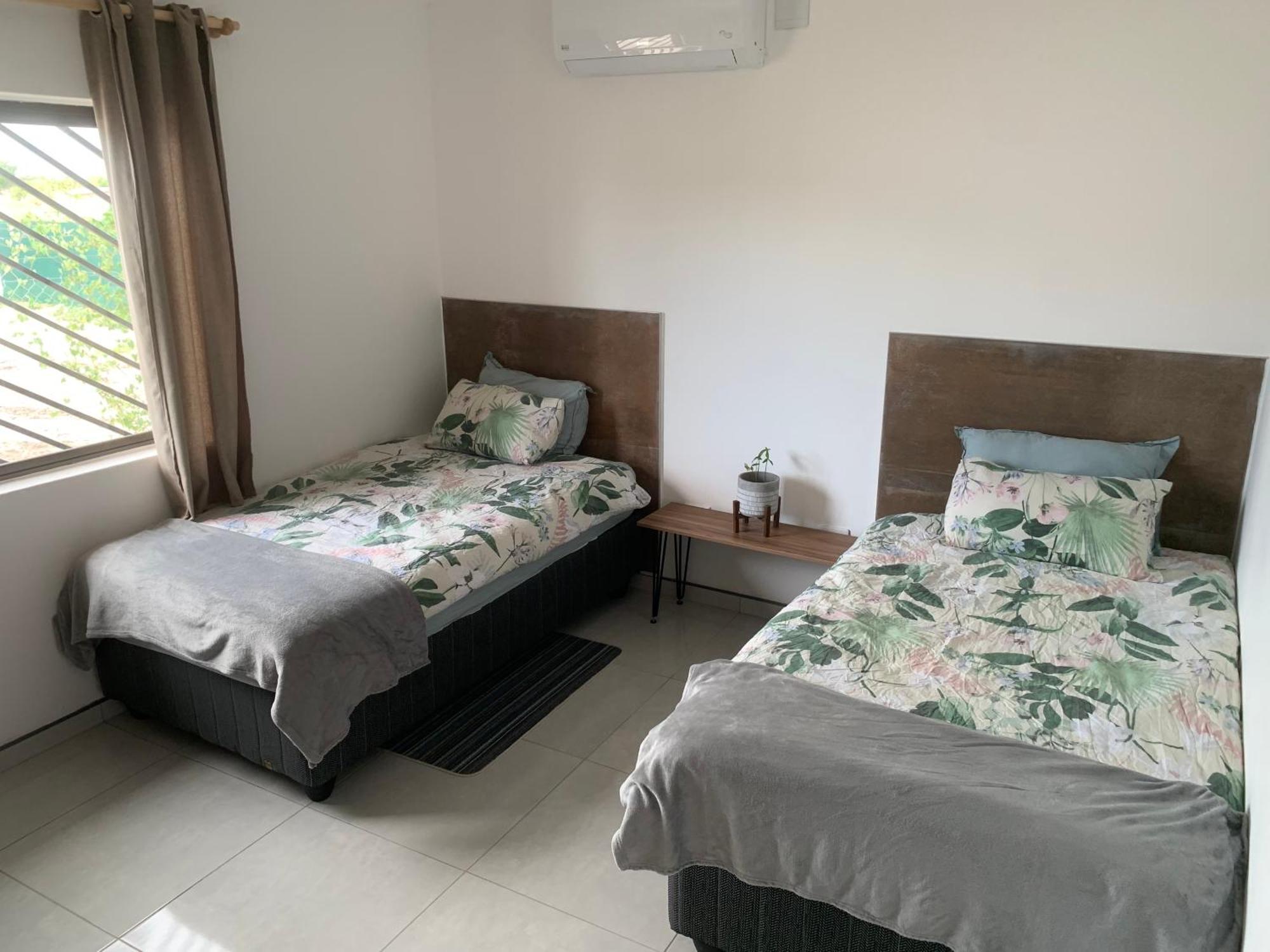 F2 Farmhouse Omuthiya Eksteriør billede