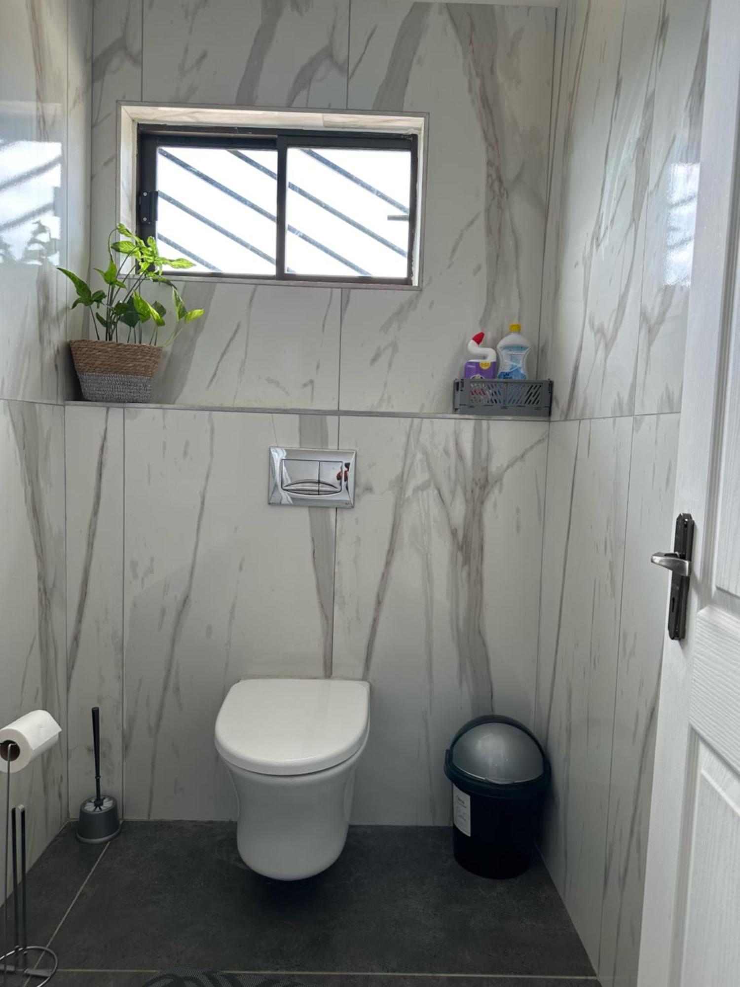 F2 Farmhouse Omuthiya Eksteriør billede